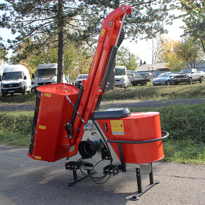 BERFALK&nbsp;BM 482&nbsp;rézsűkasza&nbsp;-&nbsp;Starex Pro Kft.