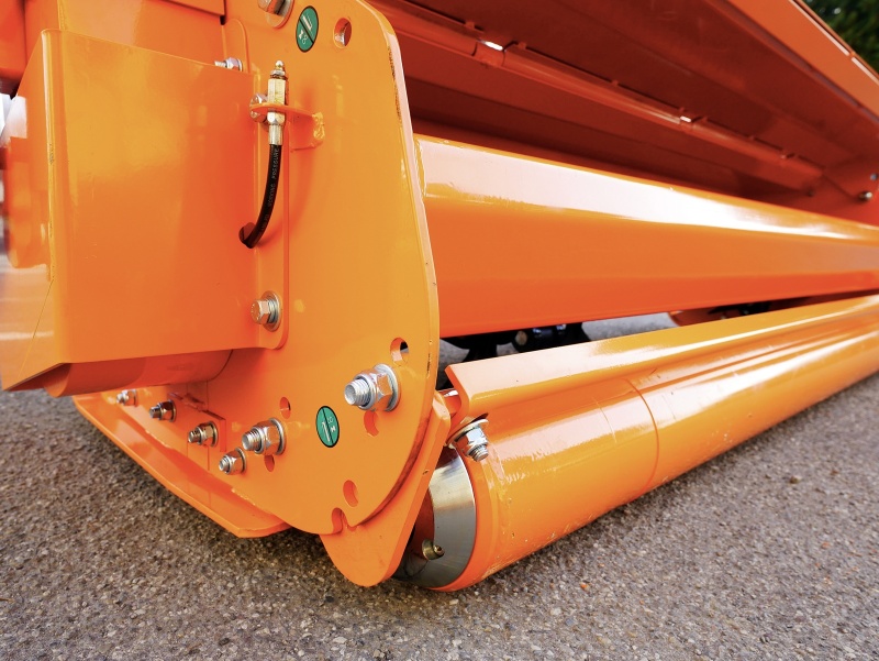 DELEKS&nbsp;ALCE 200&nbsp;rézsű vágásra alkalmas szárzúzó&nbsp;-&nbsp;Starex Pro Kft.