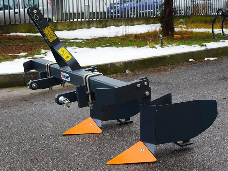 DELEKS DA 140 sorközművelő 2 db töltögető kapával - Starex Pro Kft.