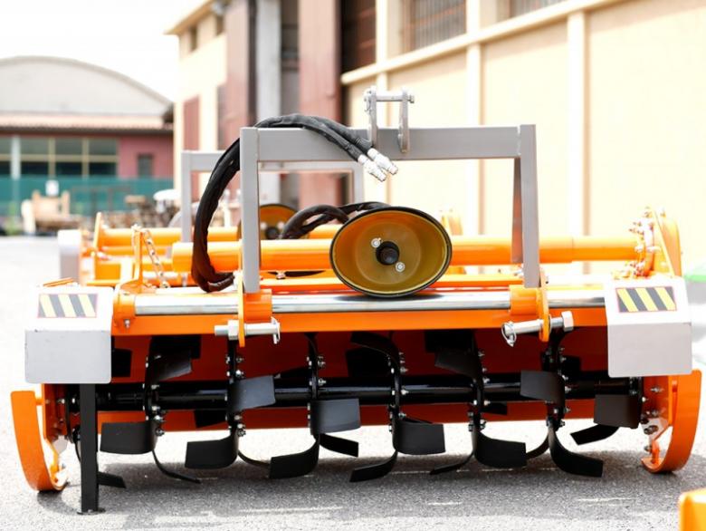 DELEKS&nbsp;DFH IDR 180&nbsp;talajmaró hidraulikus oldalmozgatással&nbsp;-&nbsp;Starex Pro Kft.