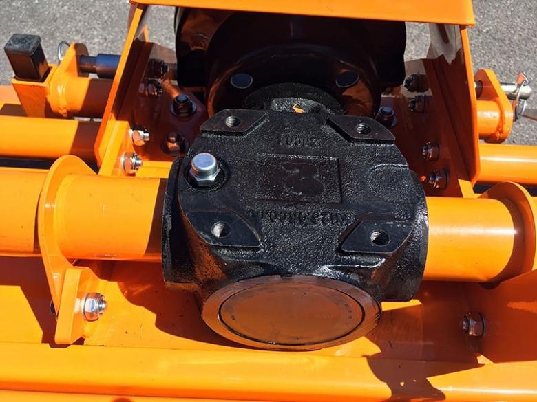 DELEKS&nbsp;DFL 135&nbsp;talajmaró&nbsp;-&nbsp;Starex Pro Kft.