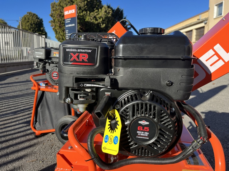 DELEKS&nbsp;DK-300 BS&nbsp;ágaprító saját motorral&nbsp;-&nbsp;Starex Pro Kft.