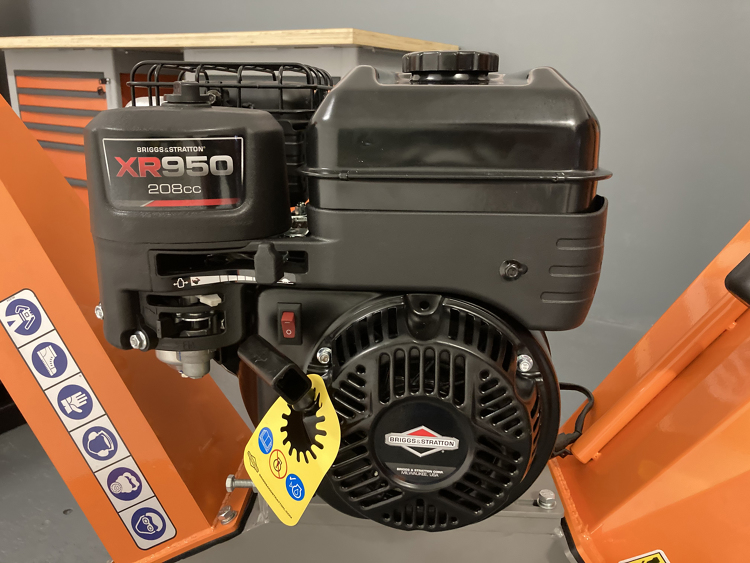 DELEKS&nbsp;DK-500 BS&nbsp;ágaprító saját motorral&nbsp;-&nbsp;Starex Pro Kft.