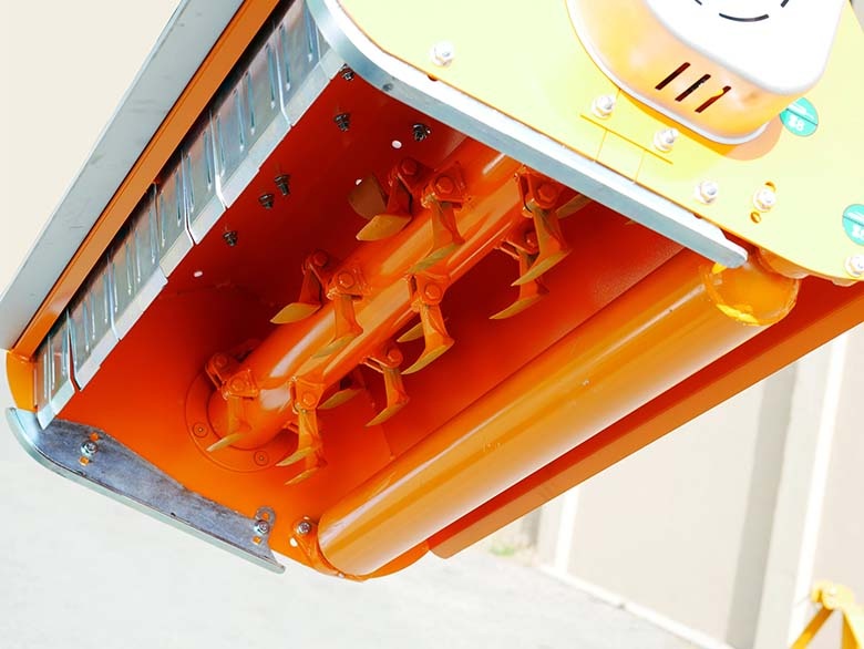 DELEKS&nbsp;LINCE SP 140&nbsp;szárzúzó oldalmozgatással&nbsp;-&nbsp;Starex Pro Kft.