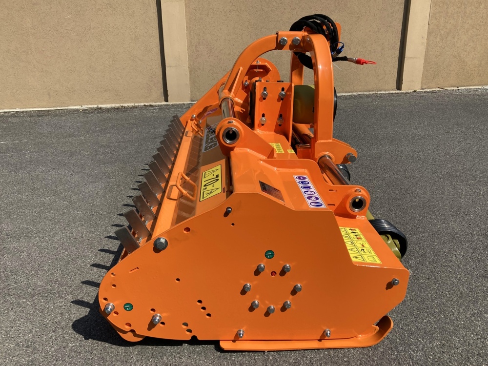 DELEKS&nbsp;TORO 220&nbsp;szárzúzó extra erősített nyitható fedéllel oldalmozgatással&nbsp;-&nbsp;Starex Pro Kft.