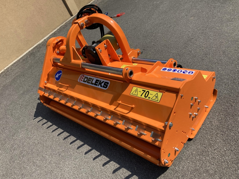 DELEKS&nbsp;TORO 220&nbsp;szárzúzó extra erősített nyitható fedéllel oldalmozgatással&nbsp;-&nbsp;Starex Pro Kft.