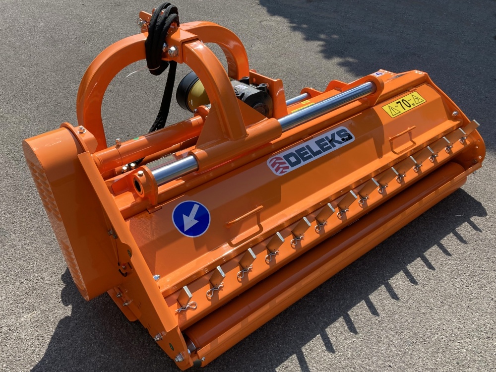 DELEKS&nbsp;TORO 220&nbsp;szárzúzó extra erősített nyitható fedéllel oldalmozgatással&nbsp;-&nbsp;Starex Pro Kft.