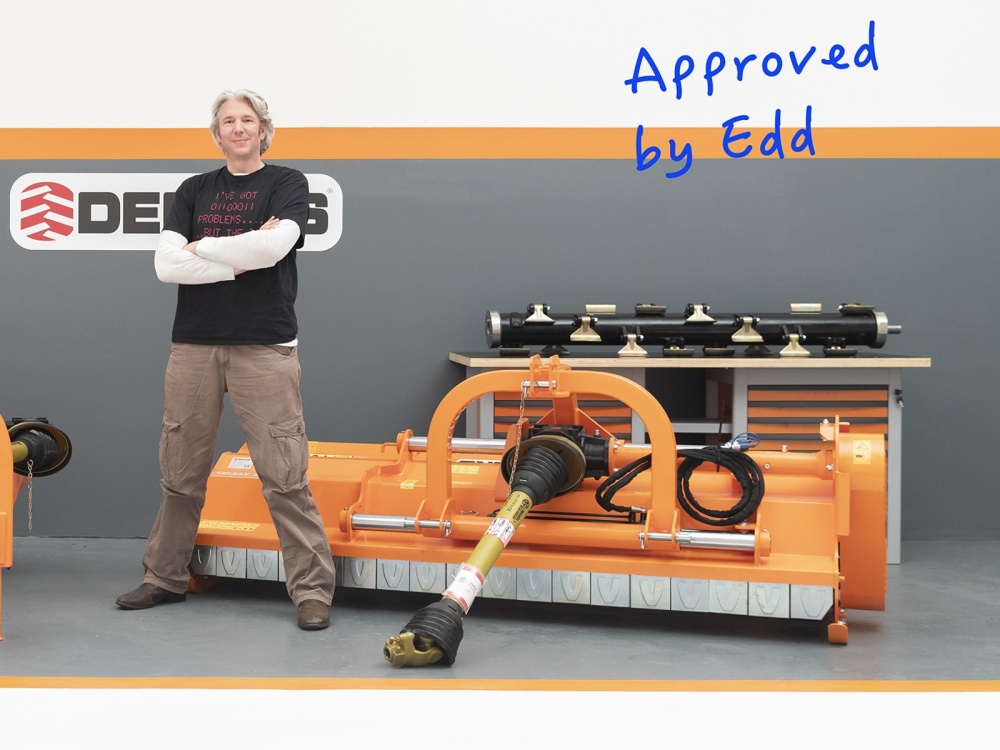 DELEKS&nbsp;TORO 240&nbsp;szárzúzó extra erősített nyitható fedéllel oldalmozgatással&nbsp;-&nbsp;Starex Pro Kft.