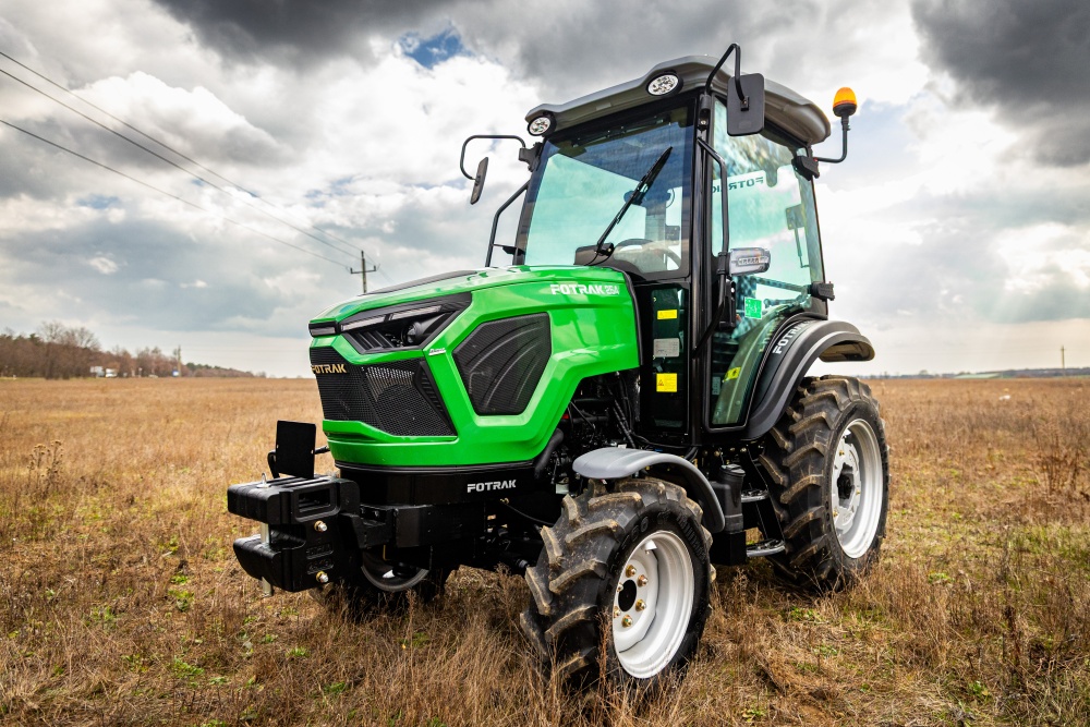 FOTRAK&nbsp;ME 254C&nbsp;univerzális traktor vezetőfülkével&nbsp;-&nbsp;Starex Pro Kft.