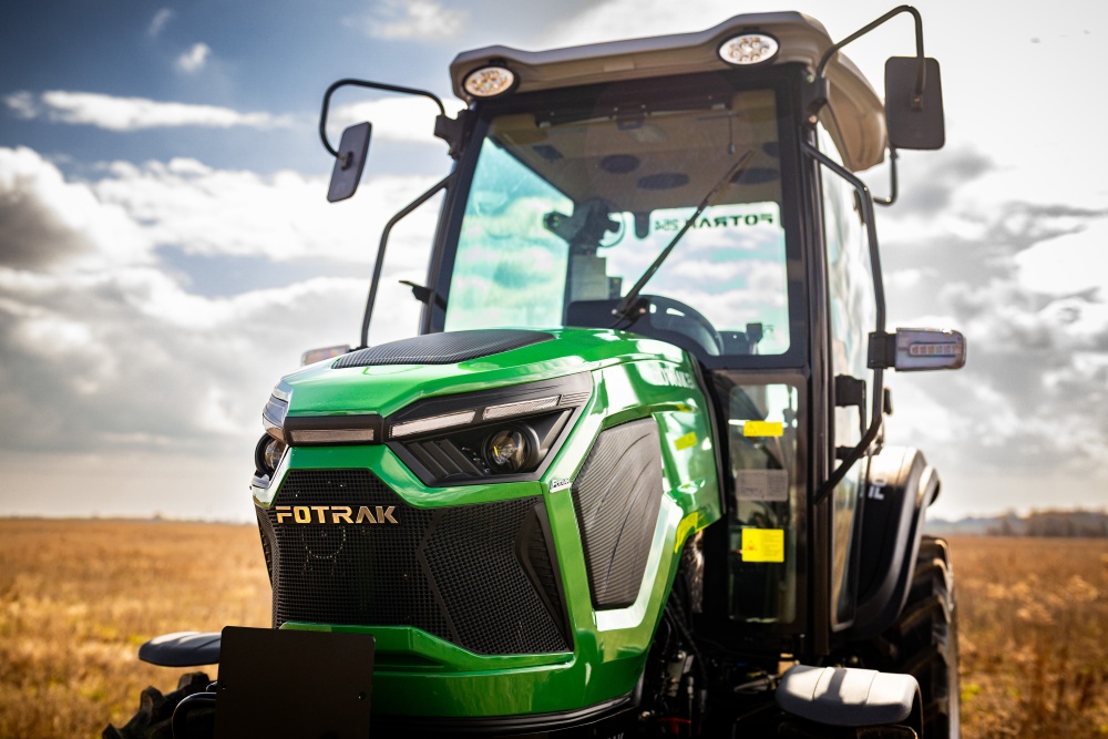 FOTRAK&nbsp;ME 254C&nbsp;univerzális traktor vezetőfülkével&nbsp;-&nbsp;Starex Pro Kft.