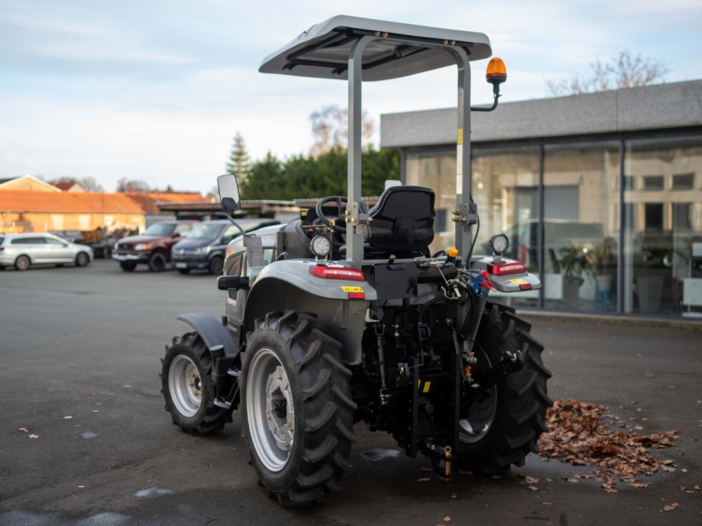 FOTRAK&nbsp;ME 254R&nbsp;univerzális traktor napfény tetővel&nbsp;-&nbsp;Starex Pro Kft.