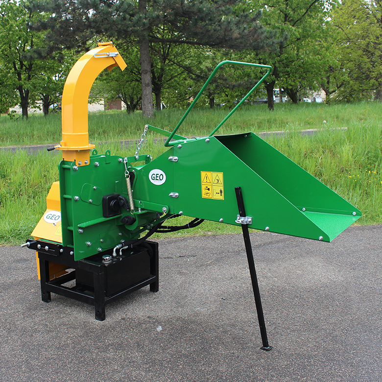 GEO&nbsp;ECO 17H&nbsp;kardán hajtású ágaprító hidraulikus adagolással 150 mm vágási átmérővel&nbsp;-&nbsp;Starex Pro Kft.