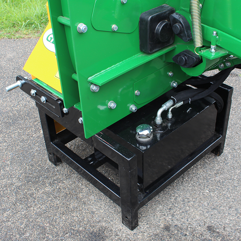 GEO&nbsp;ECO 17H&nbsp;kardán hajtású ágaprító hidraulikus adagolással 150 mm vágási átmérővel&nbsp;-&nbsp;Starex Pro Kft.