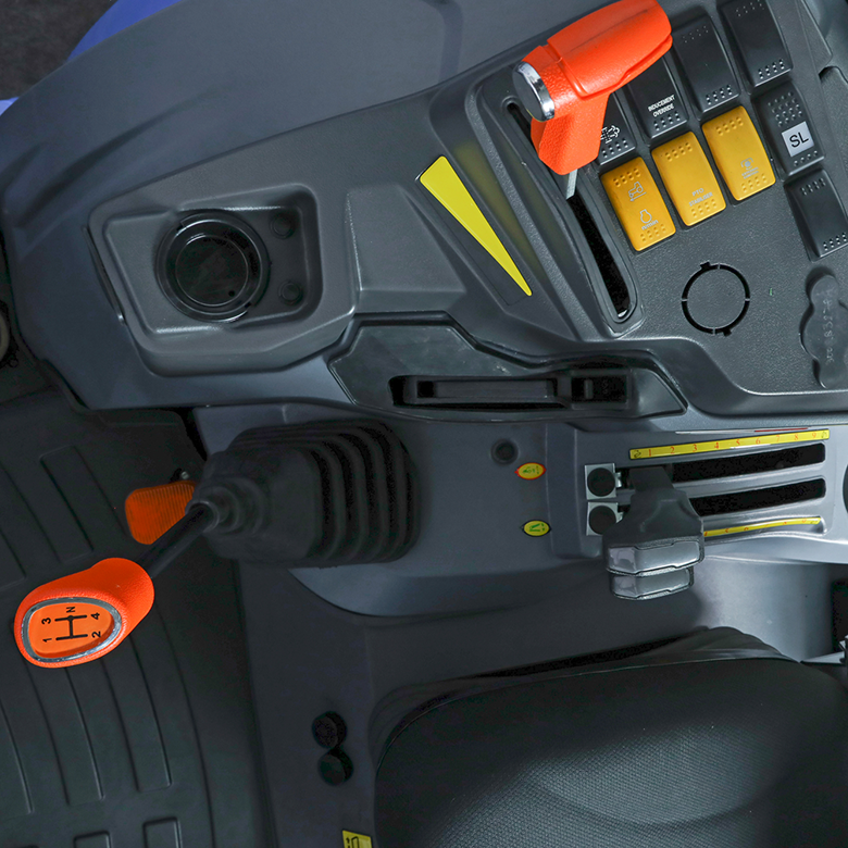 SOLIS&nbsp;50 STANDARD&nbsp;univerzális traktor vezetőfülkével&nbsp;-&nbsp;Starex Pro Kft.