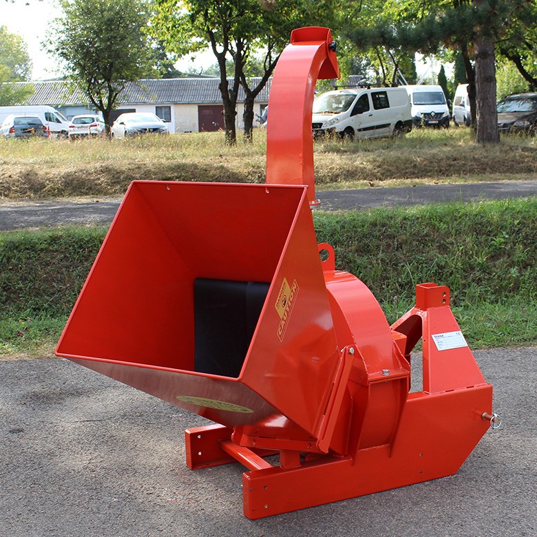 STAREX&nbsp;AX 8&nbsp;ágaprító kardán hajtású 150 mm vágási átmérővel&nbsp;-&nbsp;Starex Pro Kft.